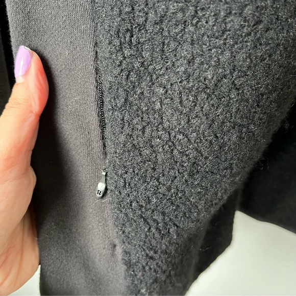 Lululemon Black Stand Out Sherpa Jacket Size 10 - Picture 7 of 14